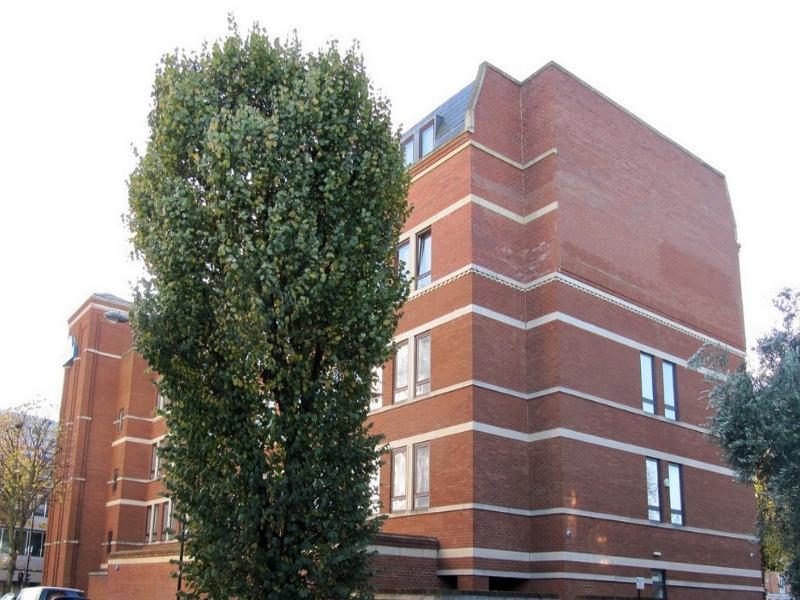 Ramada Hounslow - Heathrow East Exterior photo