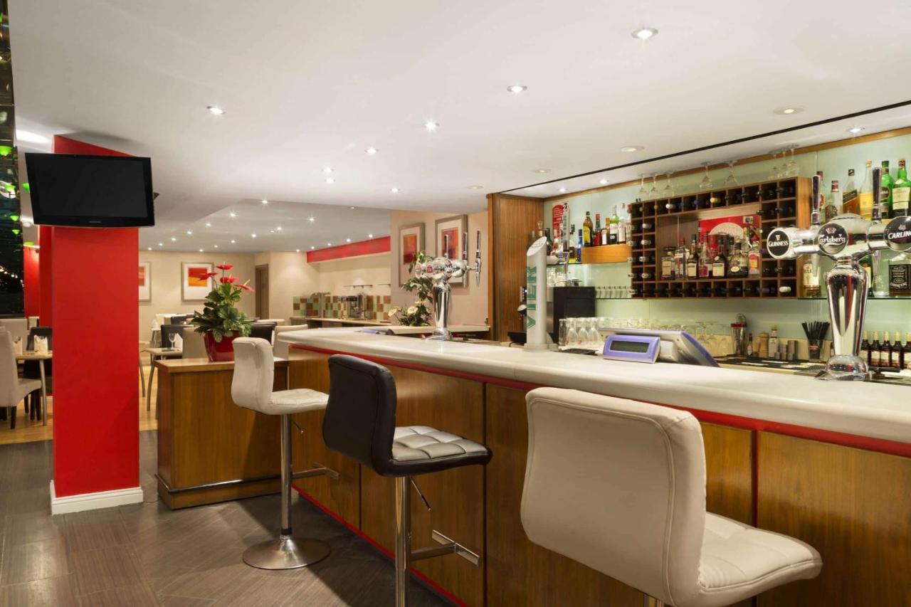 Ramada Hounslow - Heathrow East Exterior photo