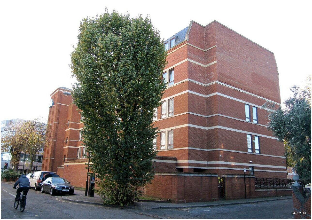 Ramada Hounslow - Heathrow East Exterior photo